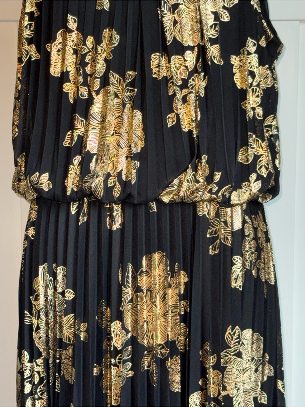 Black & Gold Metallic Floral Halter Maxi Dress - Picture 3 of 9